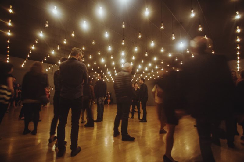 Rafael Lozano-Hemmer, Pulse Room, 2006