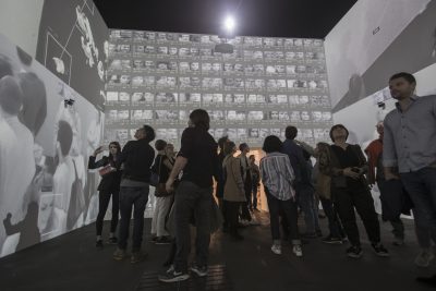 Rafael Lozano-Hemmer (en collaboration avec Krzysztof Wodiczko), Zoom Pavilion, Mexico, 2015