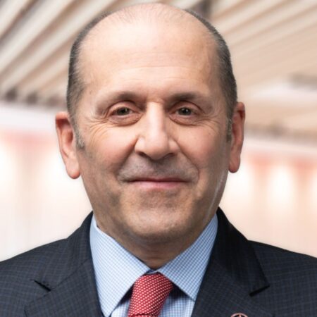 Marc Barbeau - Vice-président général, chef des Affaires juridiques et secrétaire général, Air Canada