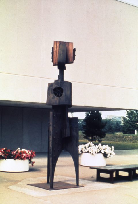 Cosmonaute n° 2, 1965, Yves Trudeau, Acier et bois.